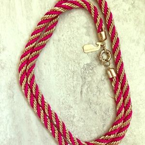 🍀TRADE Vinyard Vines pink & gold twist necklace